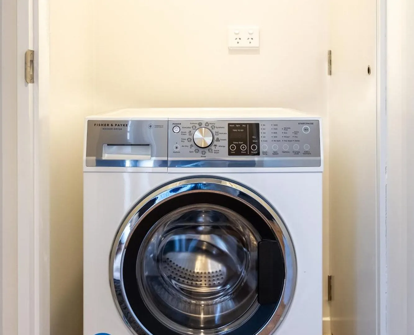 Serene 2 Bed Cbd Retreat Christchurch Apartment