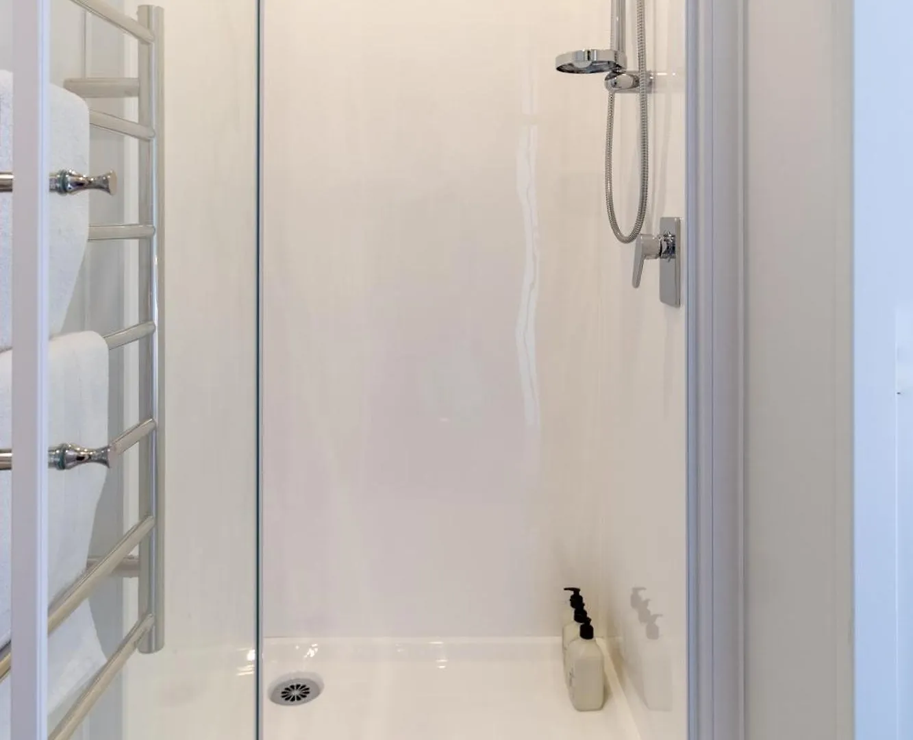 Serene 2 Bed Cbd Retreat Christchurch